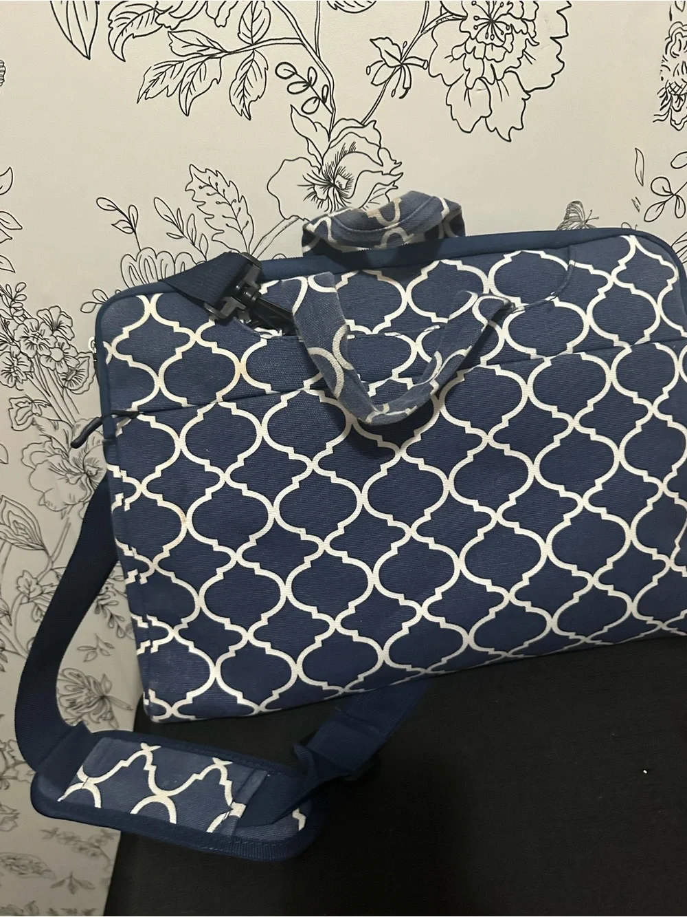 Source Unknown Navy and White Lattice Laptop Bag